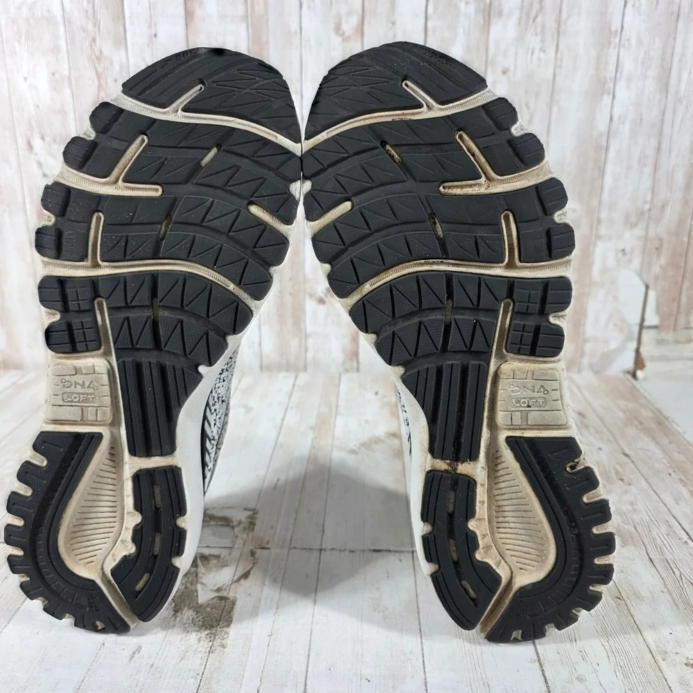 Brooks Adrenaline GTS 20 Mens Running Shoes Black White 1103071D156 Size 12 D